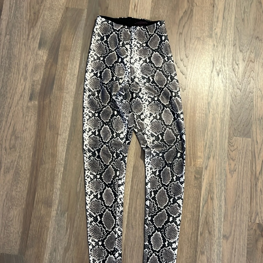 Commando S leggings. Almost new condition